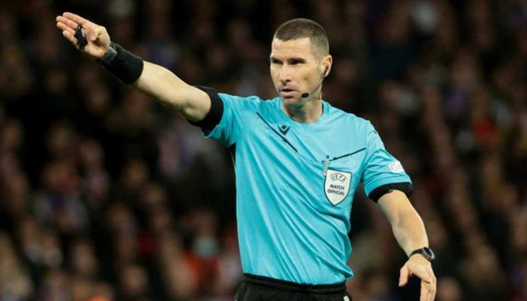 من هو حكم مباراة مصر وإسبانيا الودية؟